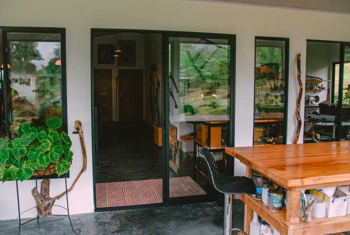 Costa Rica Off Grid Home for Sale by Owner Buenos Aires - Screened In Porch