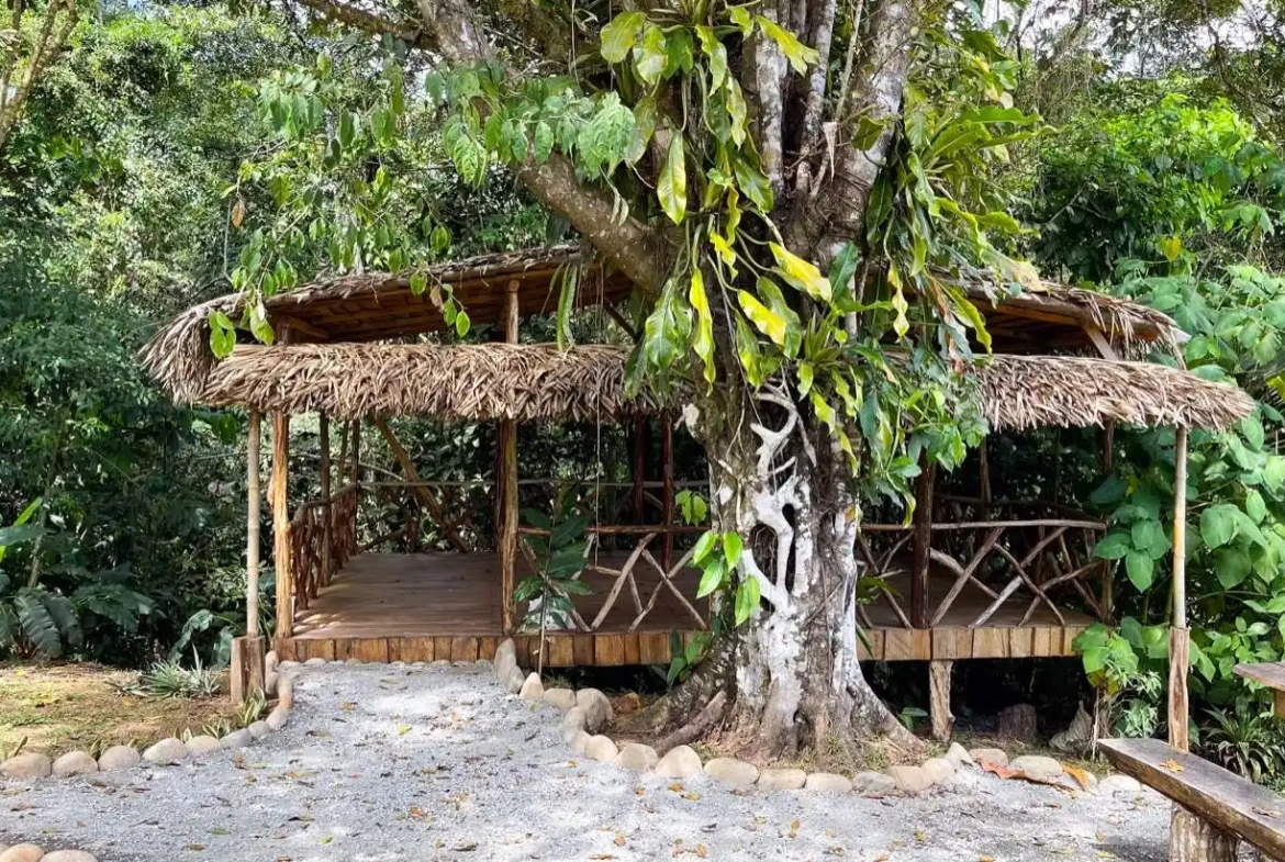 Ojochal home for sale with yoga deck - Costa Rica