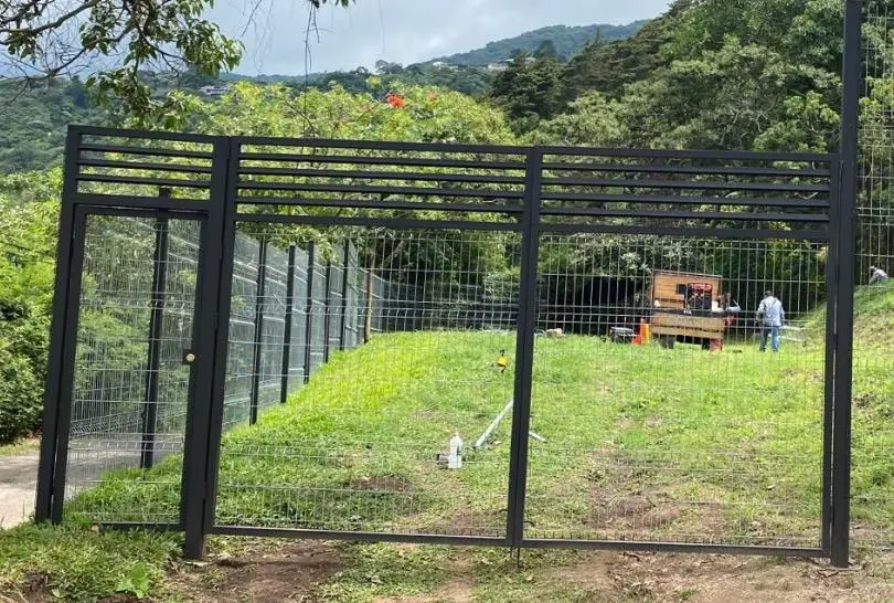 2 Development Lots For Sale By Owner in Alto Carrizal Escazu - Security Fencing