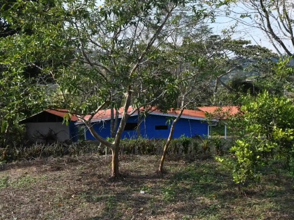 Cozy Home for Sale by Owner in Puriscal Costa Rica - Exterior View
